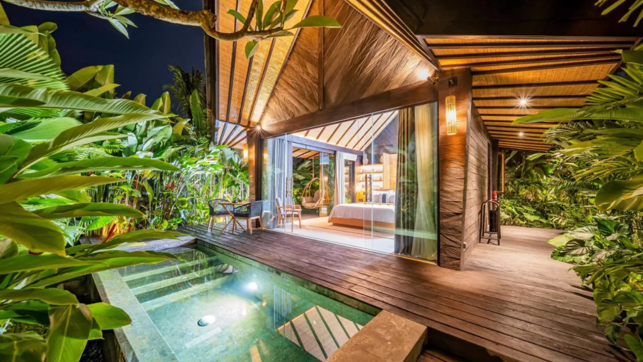 4 Benefits of Staying in a Private Pool Villa