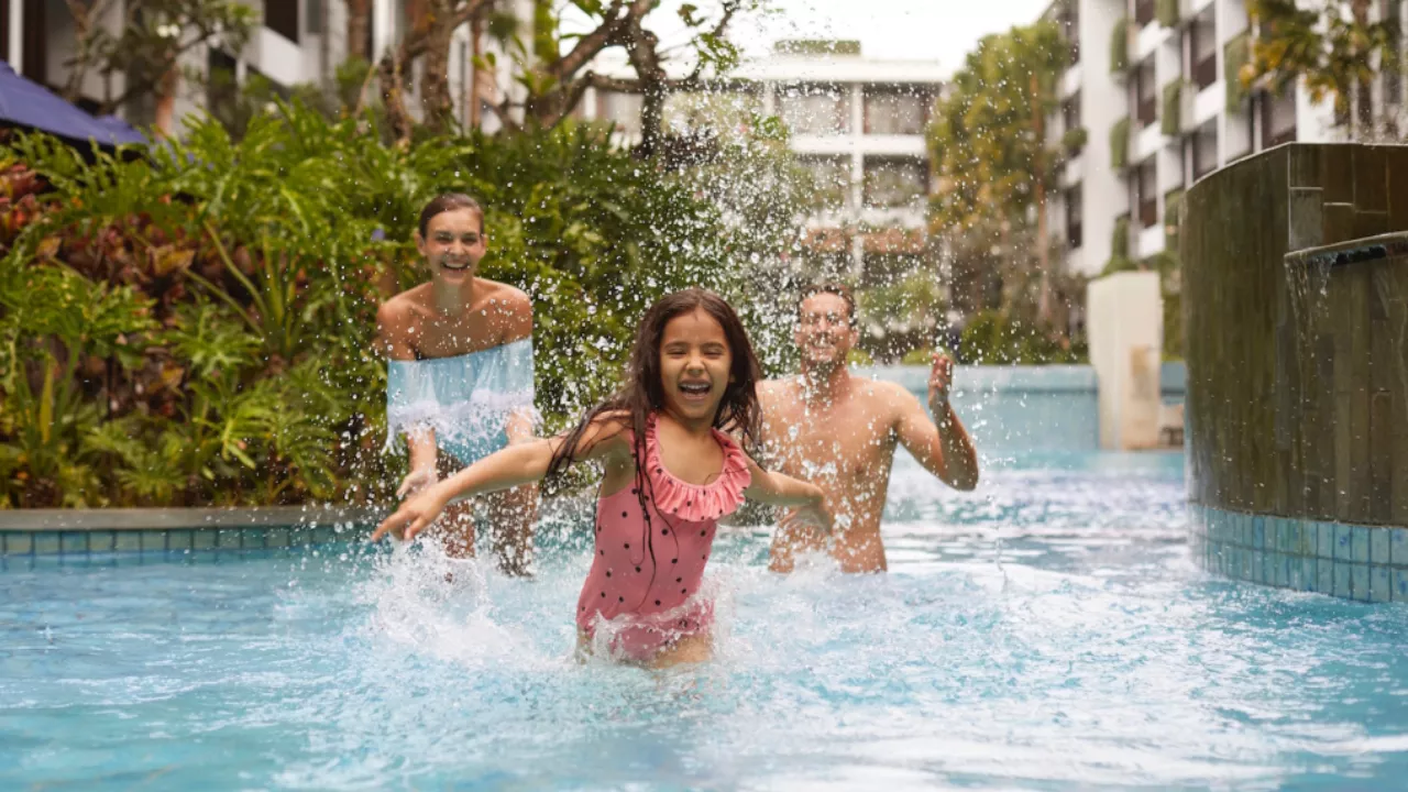 the-advantage-of-staying-in-sanur-with-family