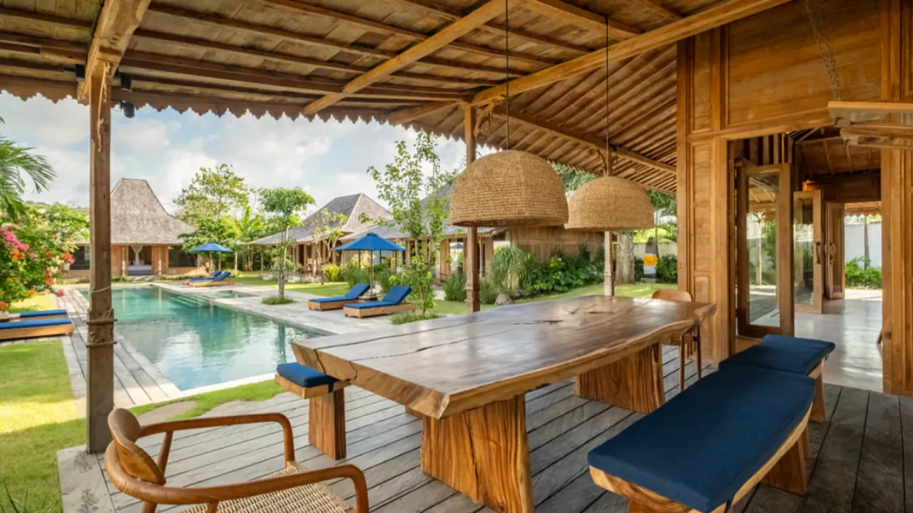 location-and-surroundings