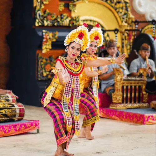 traditional-balinese-dance-performances-in-ubud