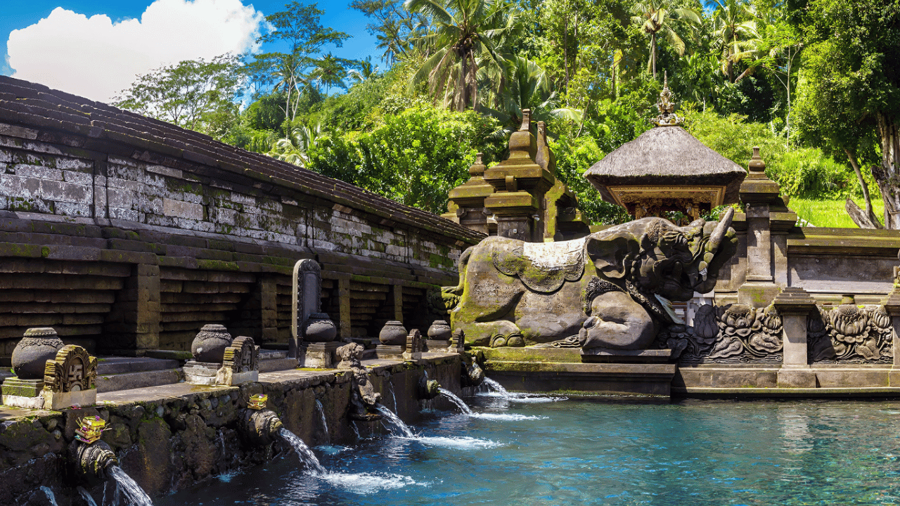 mythology-behind-the-holy-spring