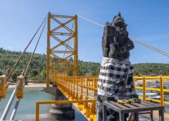 nusa-ceningan-fi