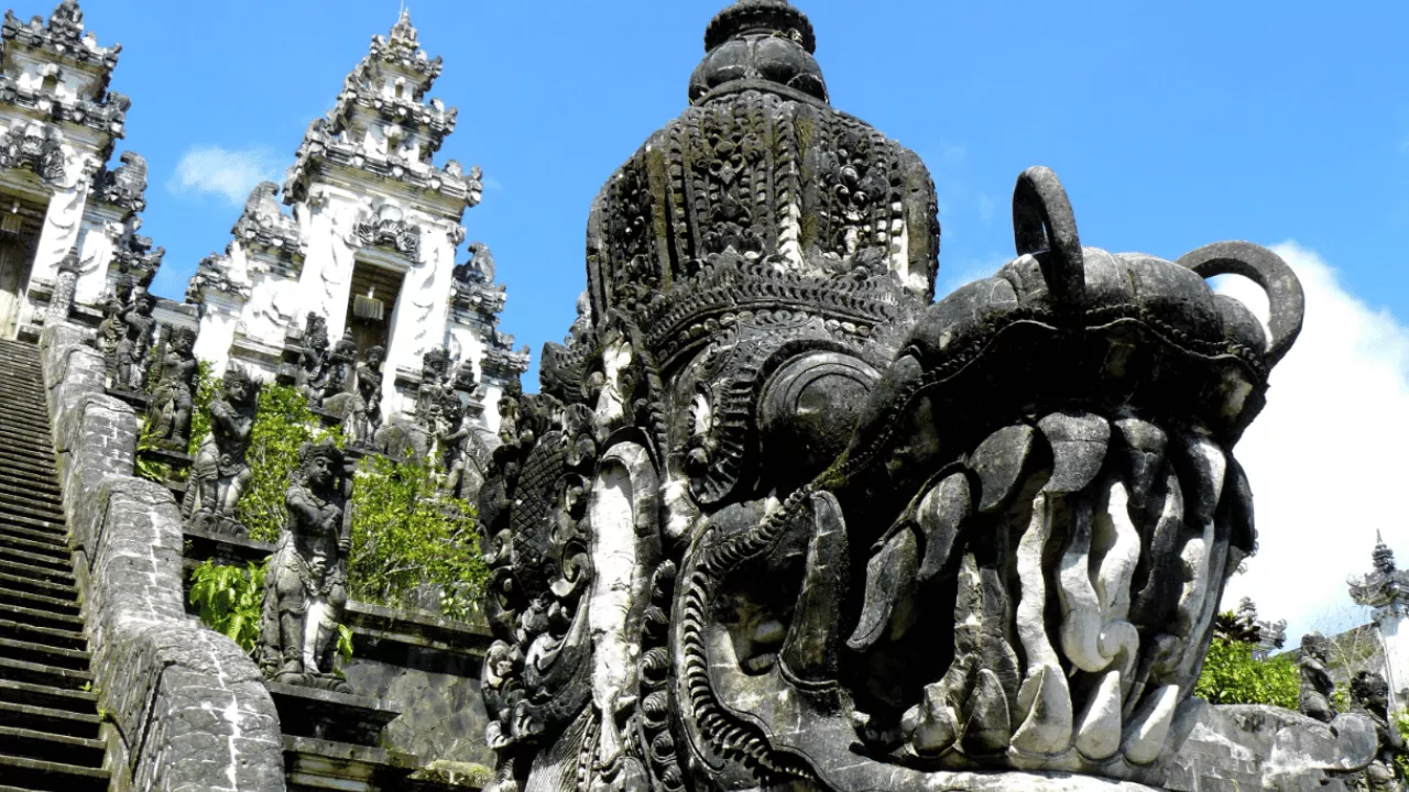the-history-of-pura-lempuyang